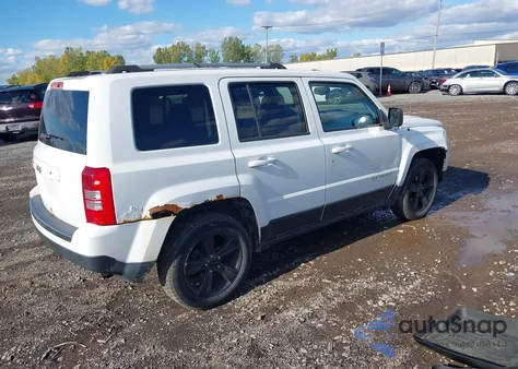 2012 Jeep Patriot Latitude из США, поврежденный, VIN 1C4NJRFB7CD696160